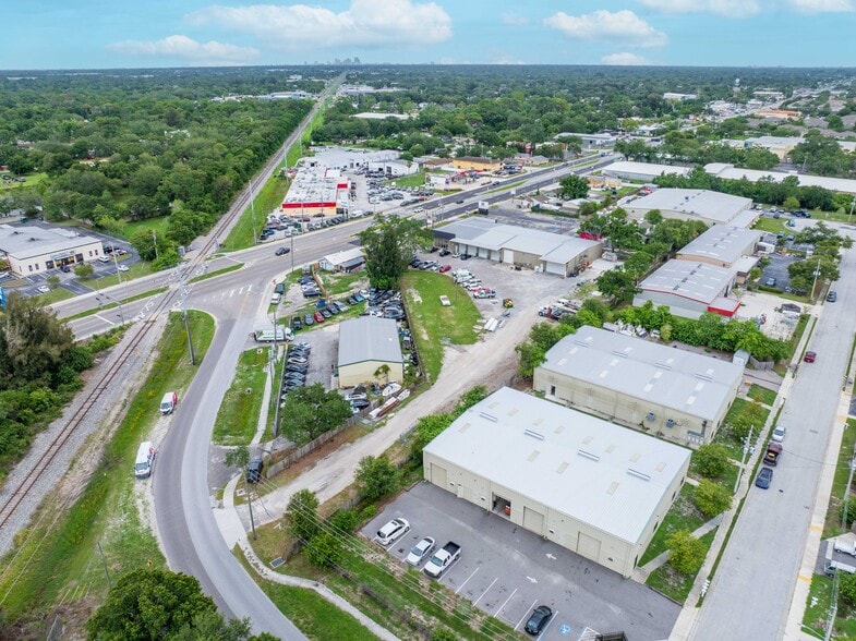 More Photos Of 8820 66th St, Pinellas Park Warehouse For Lease