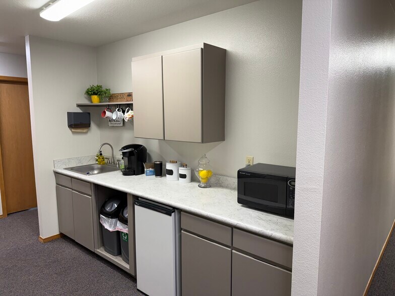 More Photos Of 105 W Main St, Battle Ground Loft Creative Space For Sale
