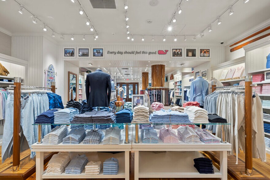 More Photos Of 1420-1422 Burlingame Ave, Burlingame Storefront For Lease