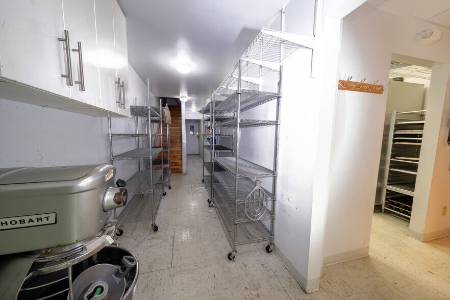 More Photos Of 279 S Main St, Winterport Winery Vineyard For Sale