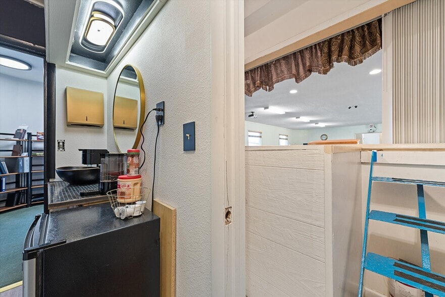 More Photos Of 2100 7th St, Baker City Specialty For Sale