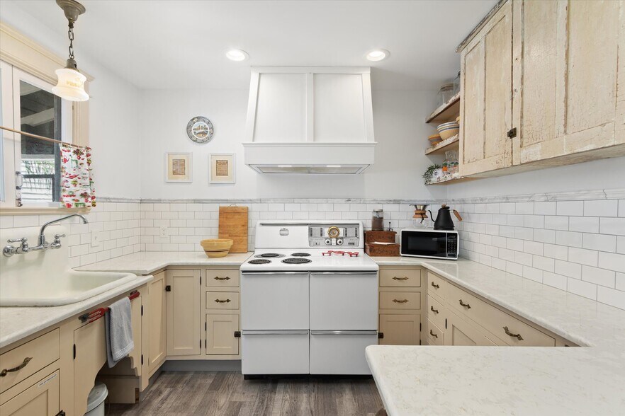 More Photos Of 16 Locust St, Saint Augustine Specialty For Sale