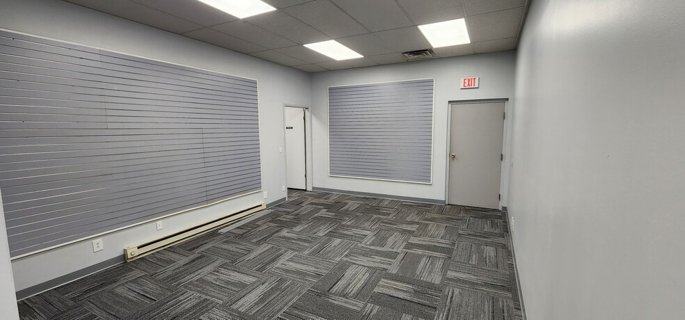 More Photos Of 424 Wentz St, Tiffin Storefront Retail Office For Lease