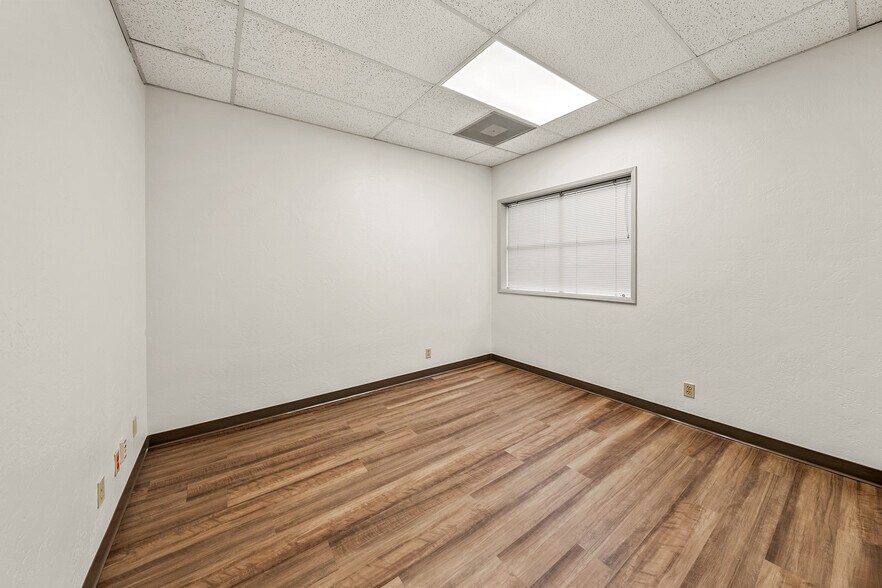 More Photos Of 619 S Fir St, Medford Refrigeration Cold Storage For Sale