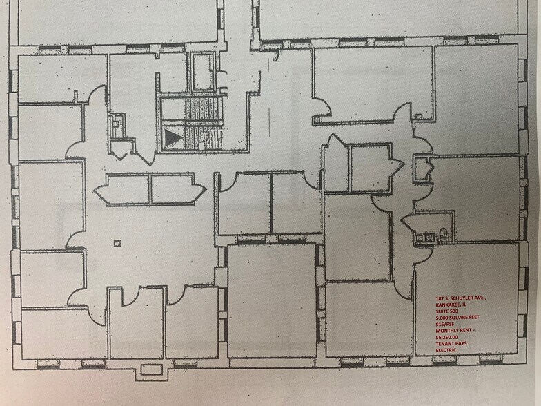 More Photos Of 1 Dearborn Sq, Kankakee Office For Lease