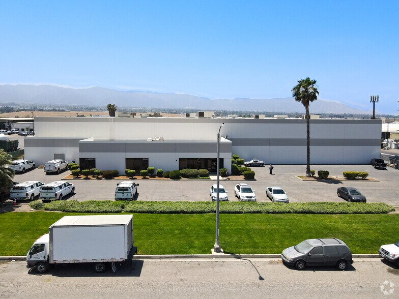 More Photos Of 720 S Temescal St, Corona Manufacturing For Lease