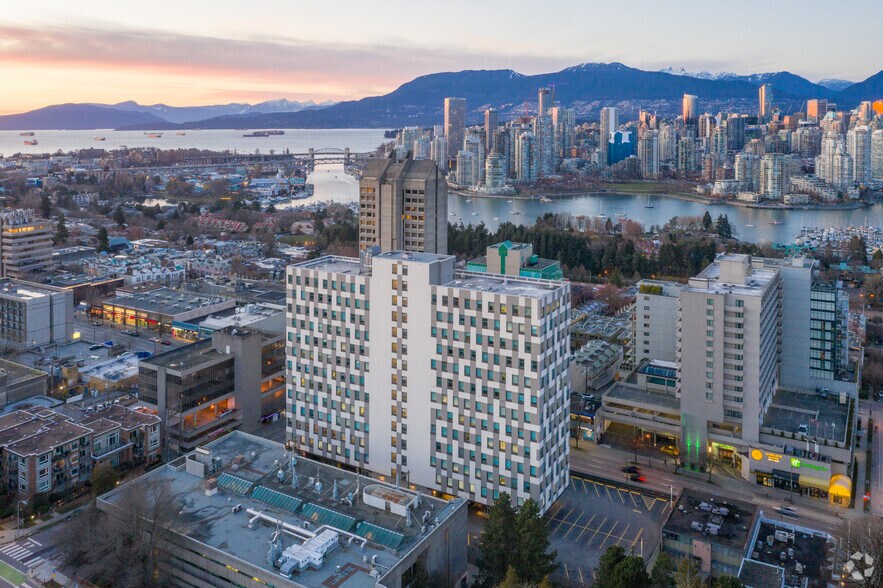 More Photos Of 750 W Broadway, Vancouver Medical For Lease