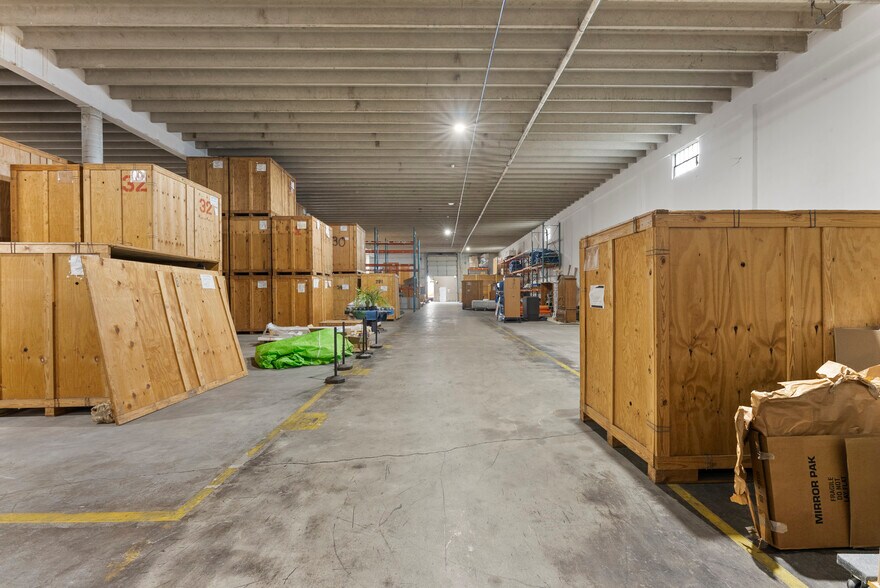 More Photos Of 2902 Tuxedo Ave, West Palm Beach Warehouse For Lease
