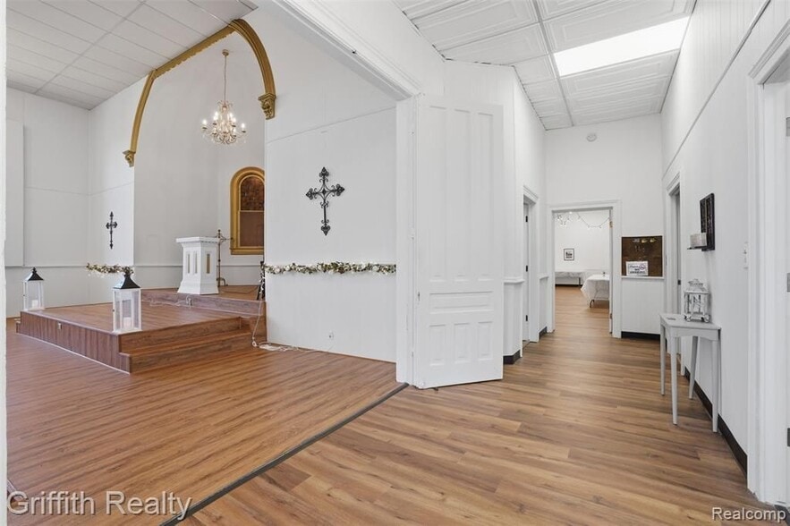 More Photos Of 131 E Main St, Vernon Religious Facility For Sale