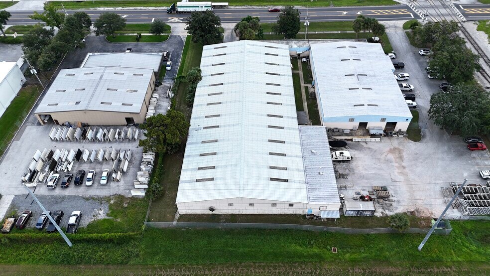 More Photos Of 3489 All American Blvd, Orlando Warehouse For Lease