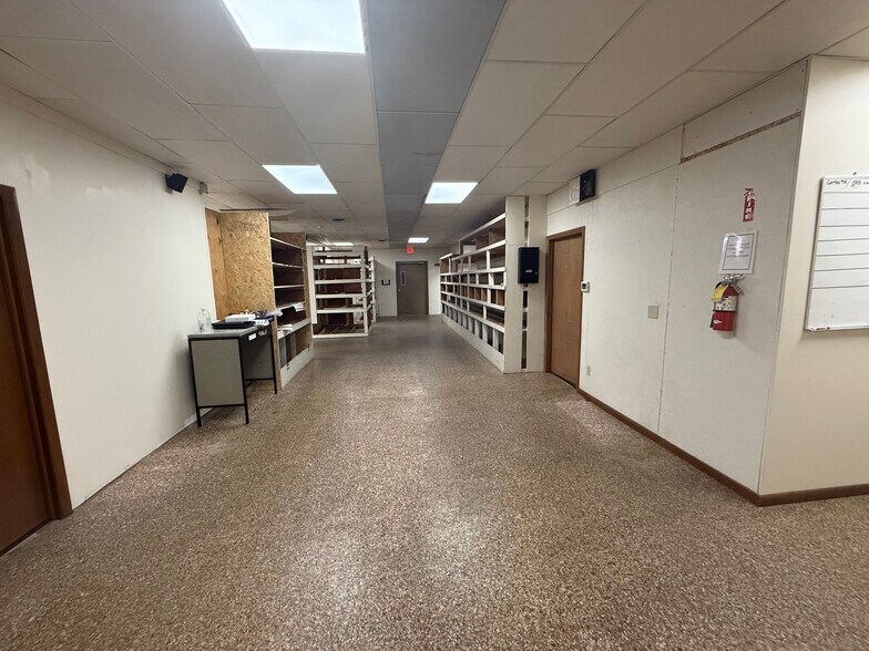 More Photos Of 803 Linway Dr, Goshen General Retail For Sale