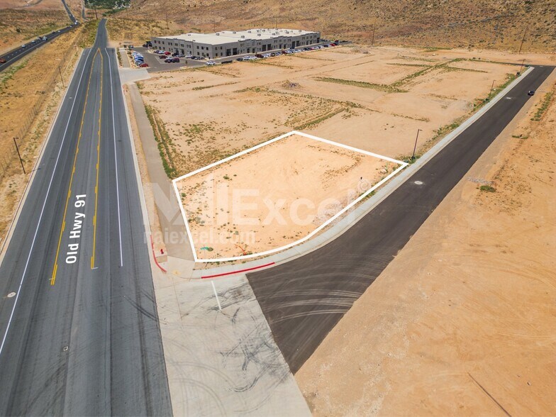 More Photos Of 780 Old Highway 91, Hurricane Warehouse For Lease