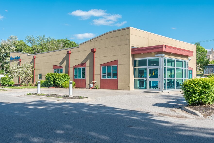 More Photos Of 501 Oak St, Leavenworth Medical For Lease