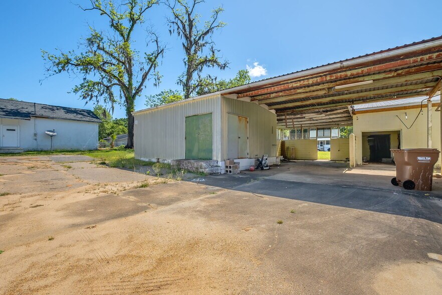 More Photos Of , Quincy Unknown For Sale