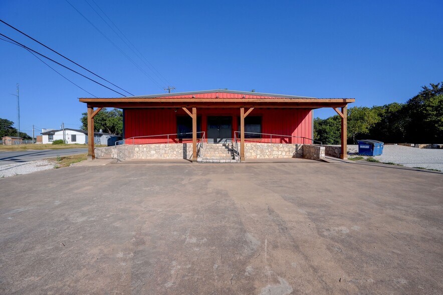 Primary Photo Of 1301 & 1307 Main St, Blanco Light Distribution For Sale