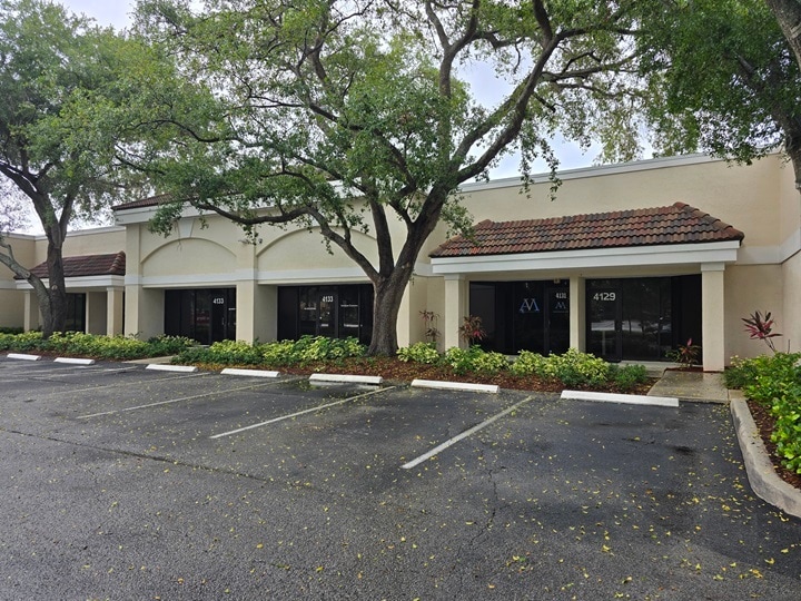 Primary Photo Of 4107-4151 Burns Rd, Palm Beach Gardens Light Distribution For Lease