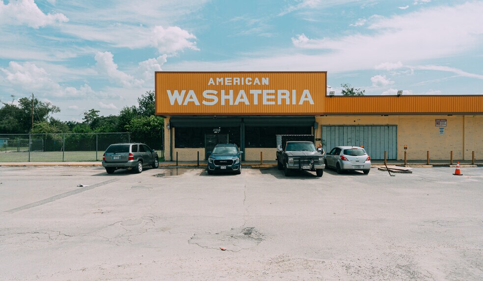 More Photos Of 11320 Homestead Rd, Houston Supermarket For Sale