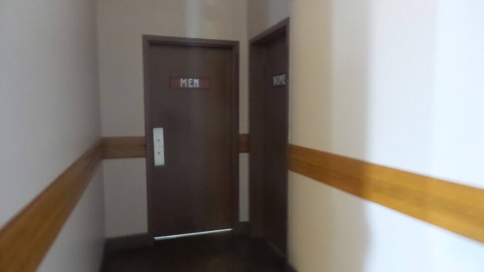 More Photos Of 102 Saint Joseph Ave, Brewton Storefront Retail Residential For Sale
