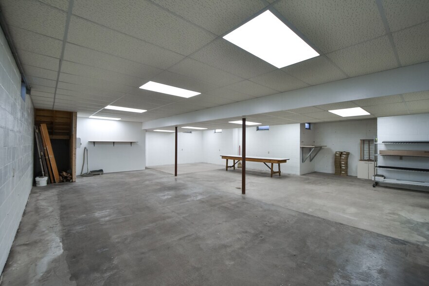 More Photos Of 307 2nd St, Bellechester Flex For Sale