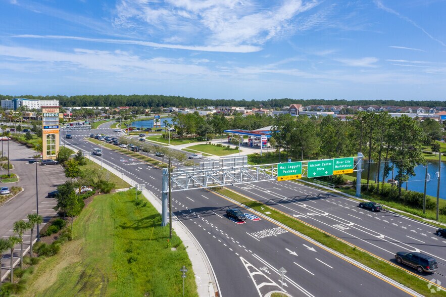 More Photos Of 13249-13275 City Square Dr, Jacksonville Unknown For Lease