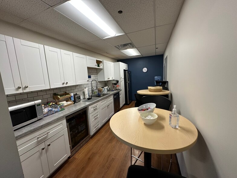 More Photos Of 301 Fields Ln, Brewster Village Research And Development For Lease