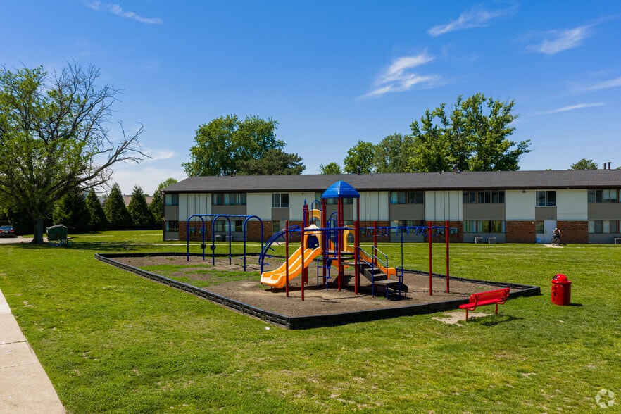 More Photos Of 510 Elk Dr, Kokomo Apartments For Sale