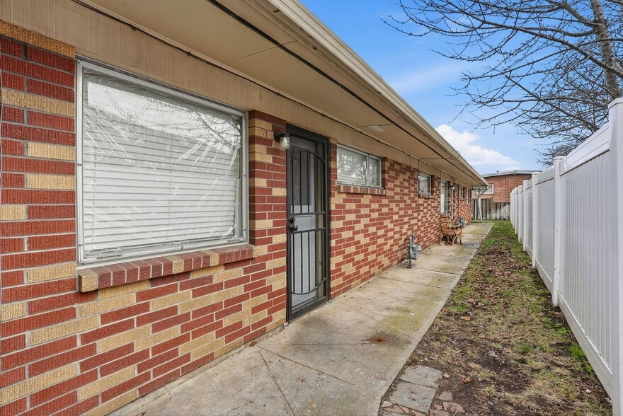 More Photos Of 2012 N Park Rd, Spokane Apartments For Sale