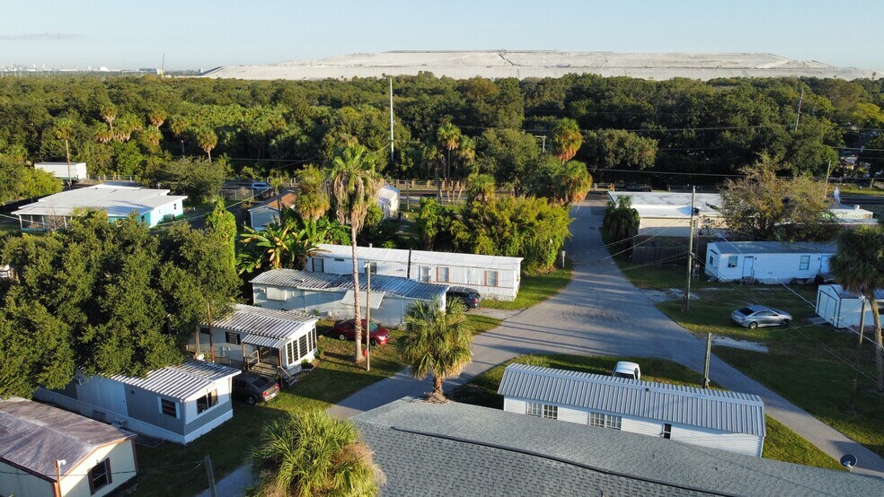 More Photos Of 6521 Riverview Dr, Riverview Manufactured Housing Mobile Home Park For Sale