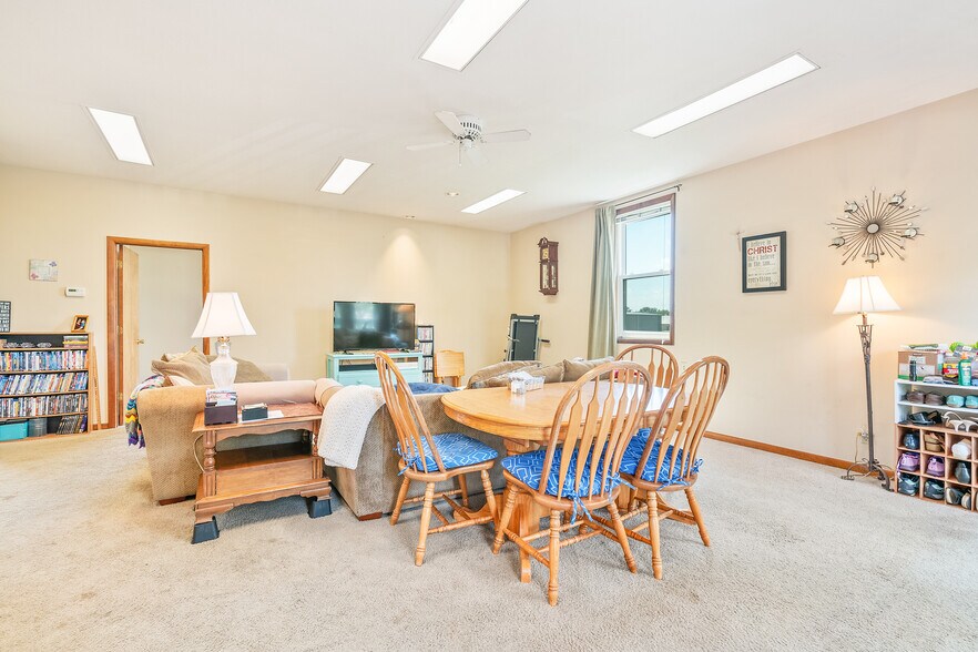 More Photos Of 503 E Russell Rd, Tecumseh Specialty For Sale