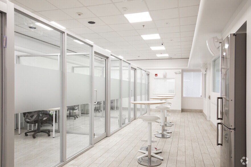 More Photos Of 3 Grace Ave, Great Neck Office For Lease