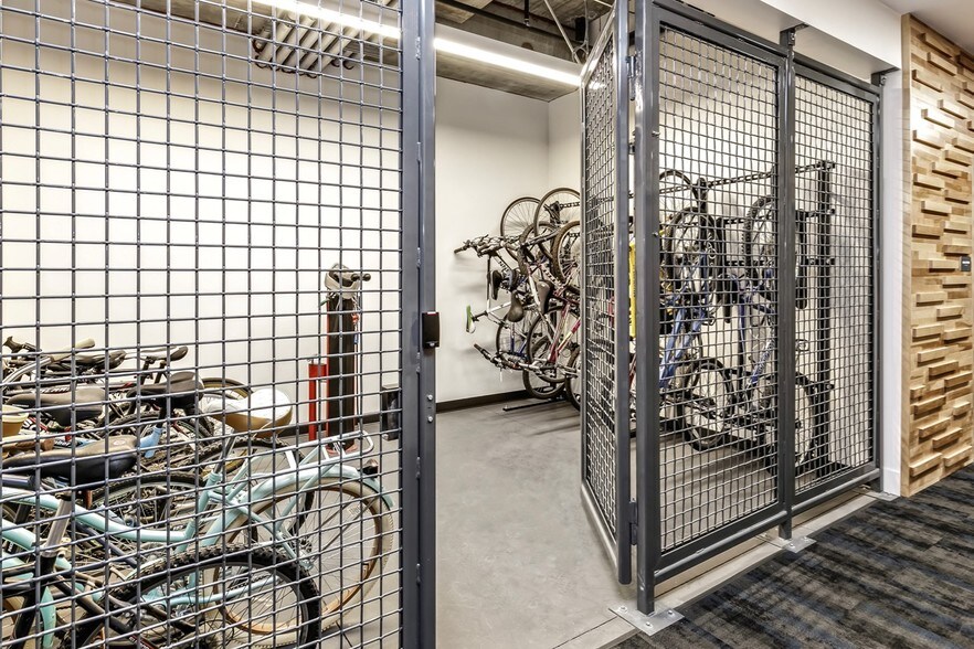 More Photos Of 1415 Cuming St NE, Omaha Apartments For Lease