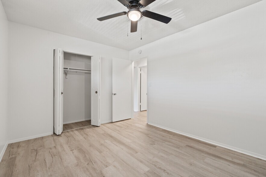 More Photos Of 341 E Loula St, Olathe Apartments For Sale