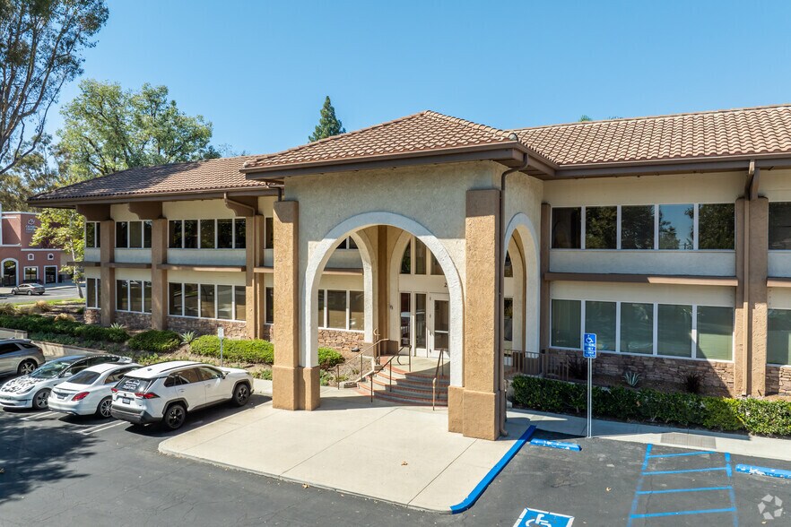 More Photos Of 24800 Chrisanta Dr, Mission Viejo Loft Creative Space For Sale