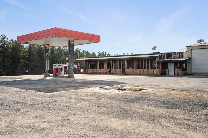 More Photos Of 28 Indian Hwy 144, Broken Bow Truck Stop For Sale
