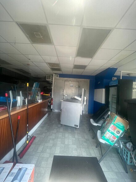 More Photos Of 211 S Mildred St, Ranson Freestanding For Lease