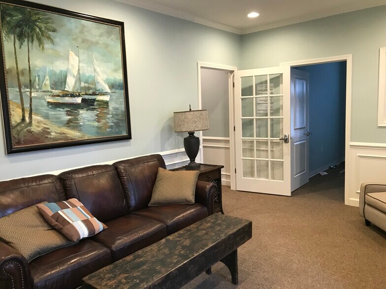 More Photos Of 111 Lovett Dr, Greenville Office For Lease