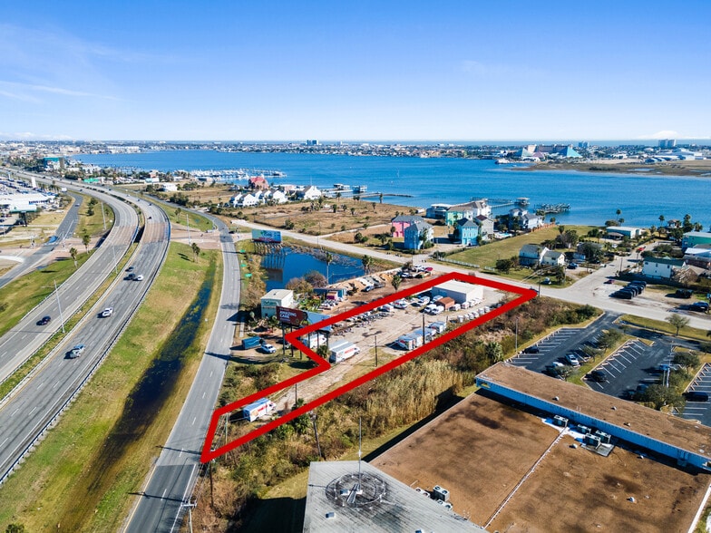 More Photos Of 8428 Teichman Rd, Galveston Showroom For Sale