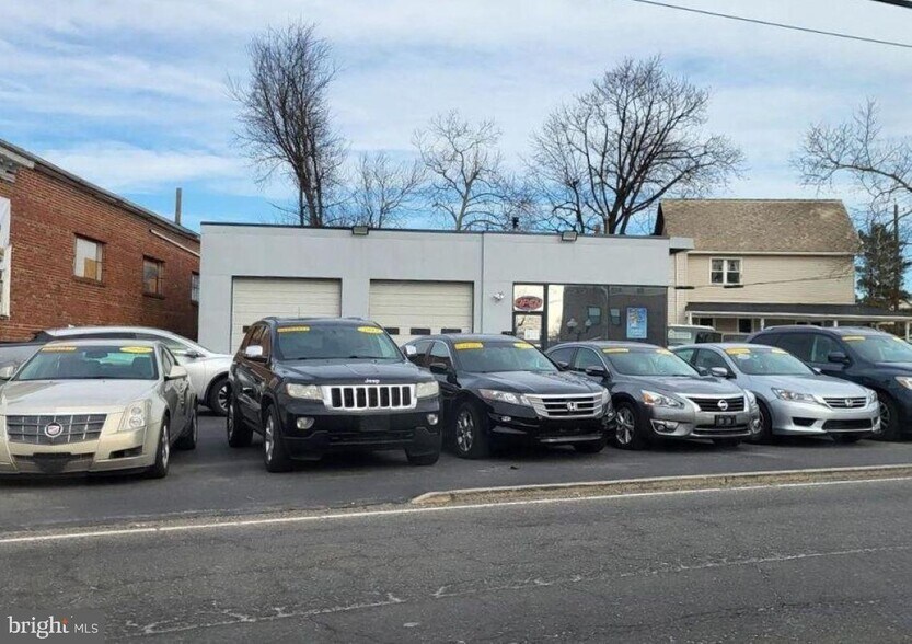 More Photos Of 201 Saint Mihiel Dr, Delran Auto Dealership For Sale
