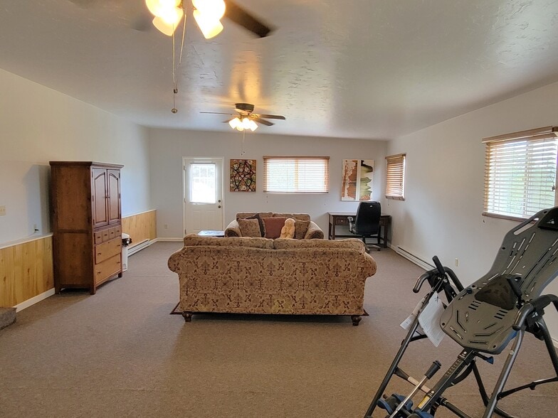 More Photos Of 50158 Eagles Way, Mesa Hospitality For Sale