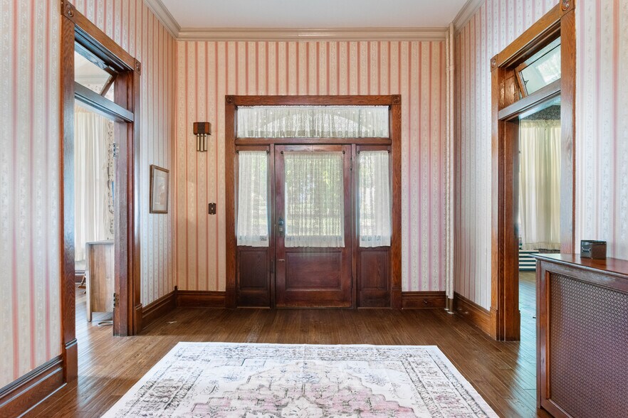 More Photos Of 639 Tower St, Tazewell Specialty For Sale