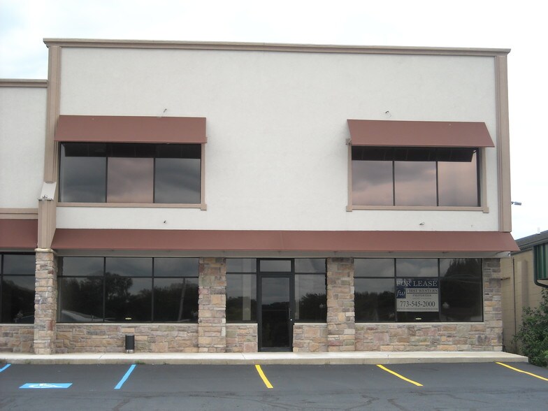 More Photos Of 1583-1587 S Calumet Rd, Chesterton Storefront Retail Office For Lease
