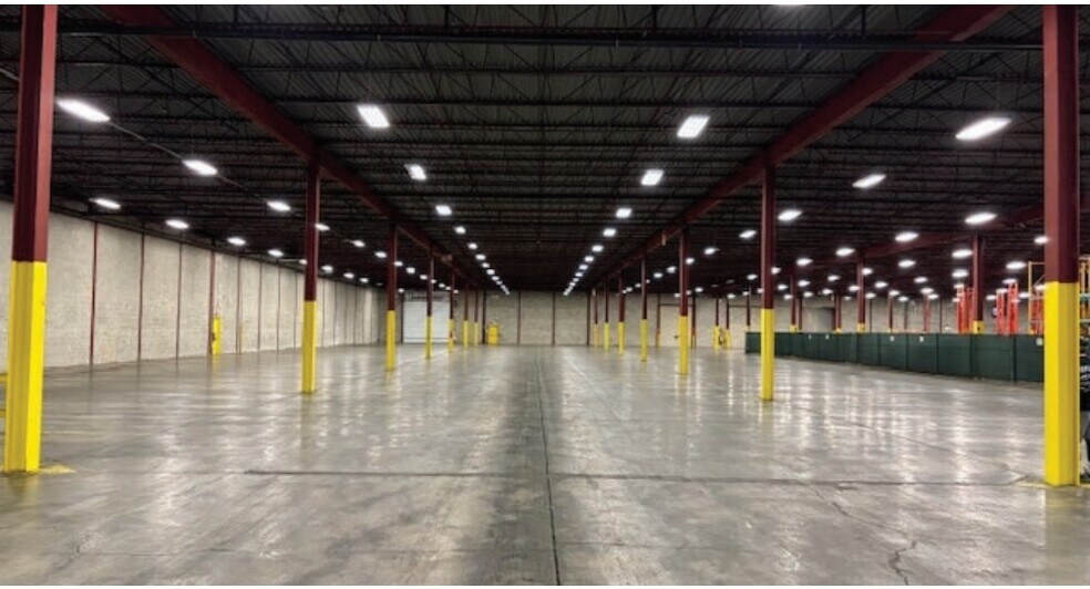 More Photos Of 381 S Edgeware Rd, St Thomas Warehouse For Lease