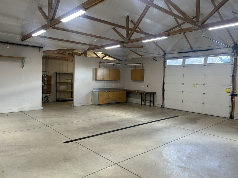 More Photos Of 1157 N Napa St, Spokane Office For Lease