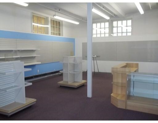 More Photos Of 657 Quarry St, Fall River Freestanding For Lease