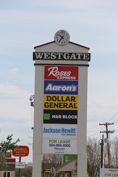 More Photos Of 111-443 MacArthur Dr, Alexandria Unknown For Lease