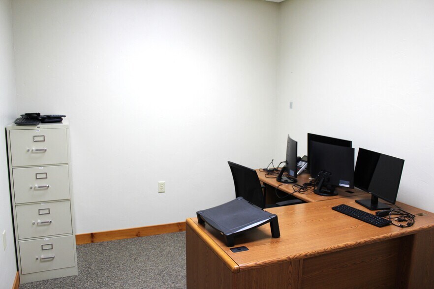 More Photos Of 9559 Bolger Lake Rd, Minocqua Office For Sale