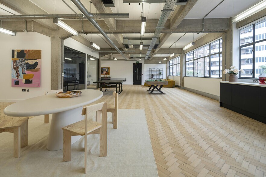 More Photos Of 15-27 Gee St, London Office Residential For Lease