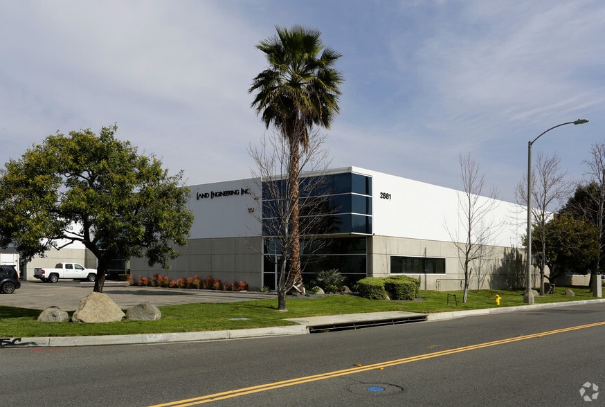 More Photos Of 2891 Sampson Ave, Corona Manufacturing For Lease