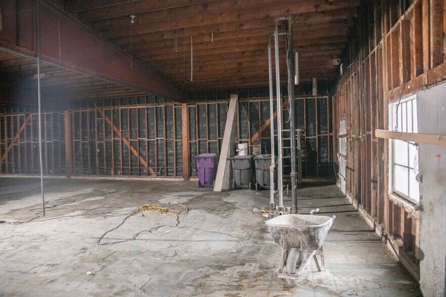 More Photos Of 2256 Pacific Ave, Long Beach Storefront Retail Office For Sale