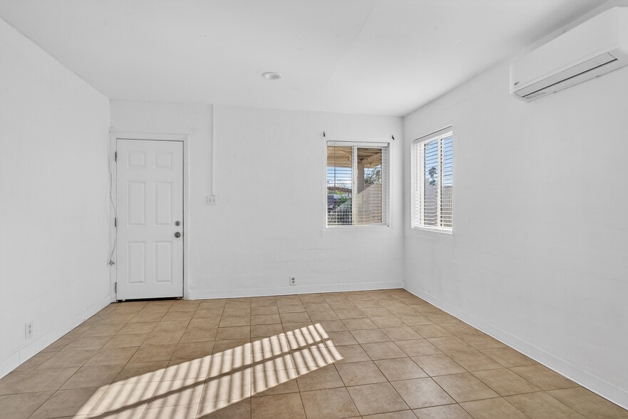 More Photos Of 66185 Acoma Ave, Desert Hot Springs Apartments For Sale